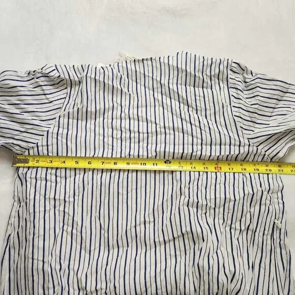 New (missing tie) Women's S By Anthropologie stripe lightweight robe